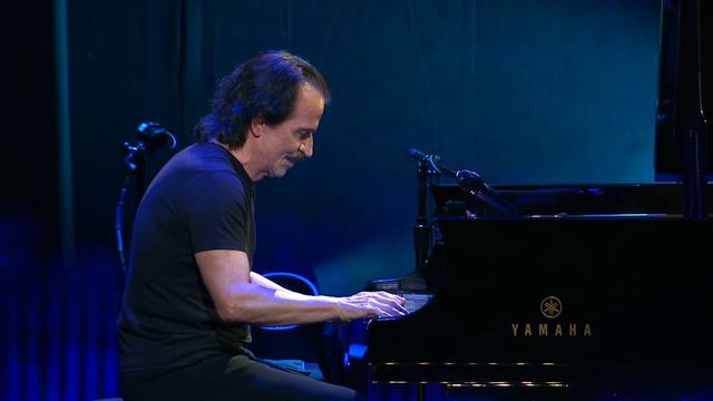 Yanni (Янни Хрисомаллис) - билеты на концерты на TriTickets …