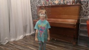 Загребина Аделия (6 лет) читает стихотворение Г. Сапгира "Принцесса и людоед"