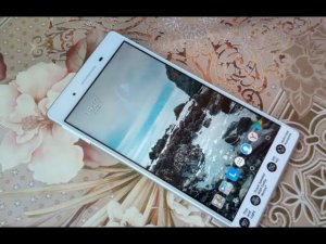 Планшет Lenovo Tab 7 TB 7504X, 2ГБ 16 ГБ, белый