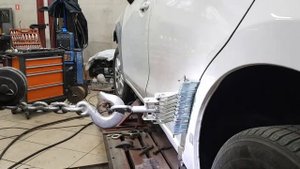 Ремонт арки Toyota Yaris с помощью Споттера и Стапеля. Ремонт кузова Toyota.