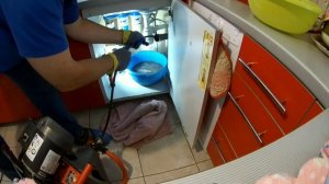 Канализация на кухне забилась порошком от посудомоечной машины.(25).