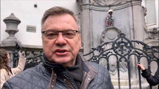 Писающий мальчик