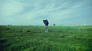 Песня между нами тает лед