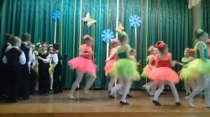 Танец в школе 《Планета Кукарела》