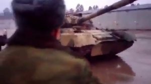 Полицейский разворот на танке Т-80 / Drift the T-80