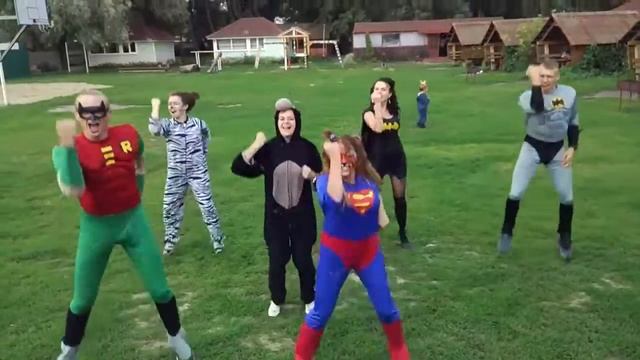 Флешмоб. Сумы. Аниматоры "Давай играть" смотреть онлайн