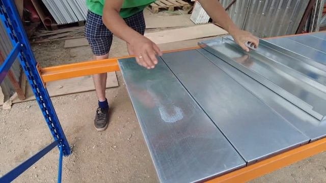 Стеллаж металлический среднегрузовой / Стеллаж металлический / Выкуп / продажа стеллажей в Москве