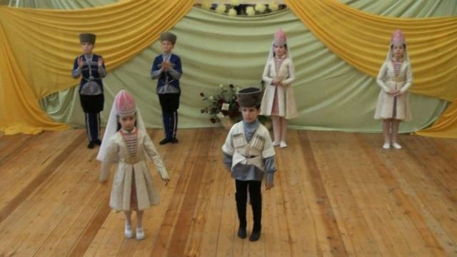 Шедевры с Отчетного - танец 
