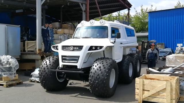 Вездеход Литвина на асфальте смотреть онлайн