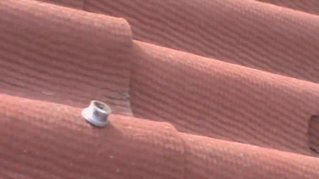 Как отремонтировать крышу после града?ремонт ондулина? смотреть онлайн