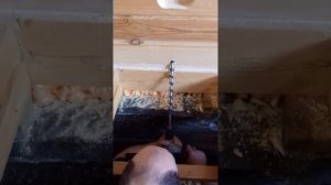 Отверстия в подразетнике под кабель в деревянном доме из бруса. Часть 2