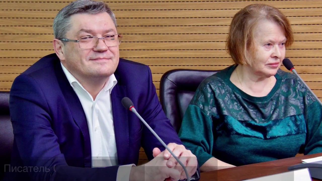 На презентации книги "Феатрон" Иоанна Тобольского