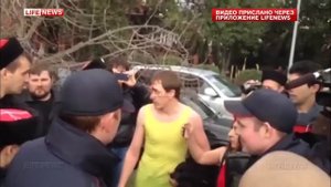 Кубанские казаки отхлестали нагайками участниц панк группы Pussy Riot!