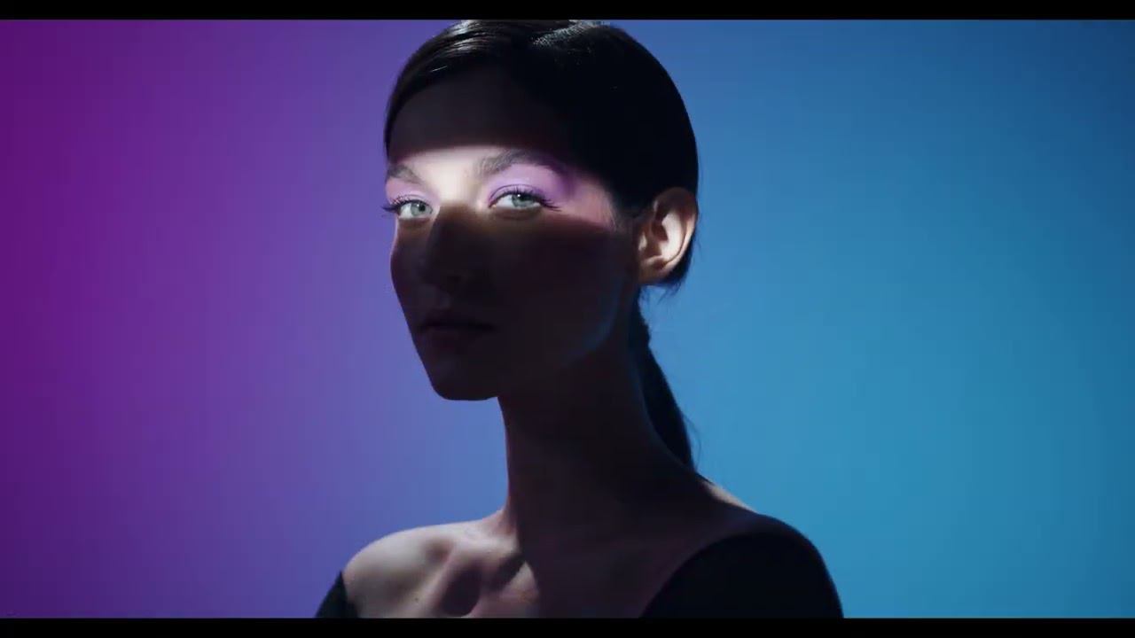 ЗЛАТЕНЦИЯ ЗОЛОТОВА " СКОЛЬКО ХОЛОДА В ГЛУБИНЕ.." смотреть онлайн