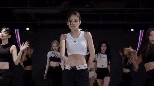 Mirrored Black Pink 'Pink Venom' dance practice