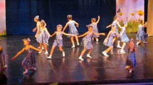 Танец "Мамина пластинка" Группа "Ладошки". Ансамбль "Огоньки".  Таганрог, 25 ноября 2018 г.