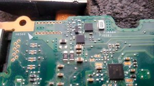 Asus X75VB. Резко выключился и не включается. Напряжений нет. Типовуха.