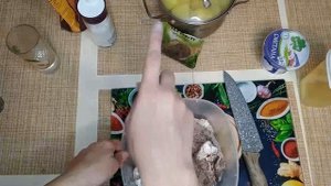 Рыба в сметанном соусе с гарниром