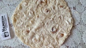 Рулеты из лаваша с плавленым сыром и помидором на сковороде