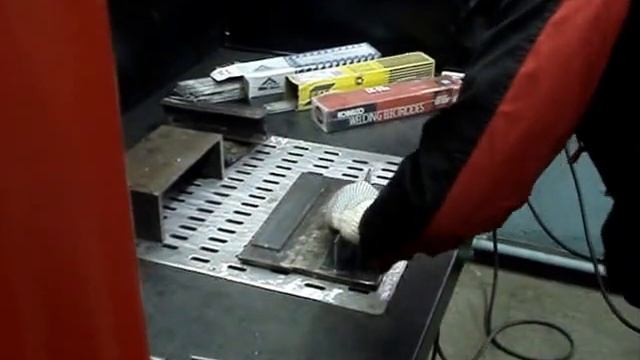 Сборка двутавра полуавтоматом смотреть онлайн