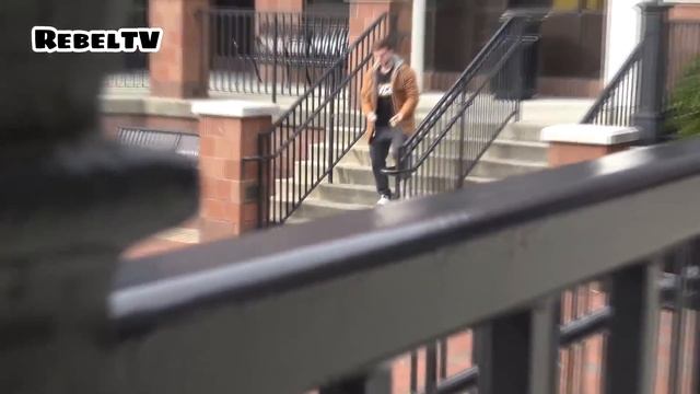 Кража еды у людей. Забрал и съел чужую еду | ПРАНК смотреть онлайн