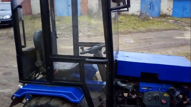 Самодельная кабина на минитракторе Garden Scout Т12. смотреть онлайн