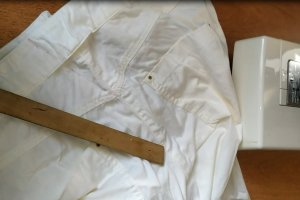 Как ушить брюки в поясе?