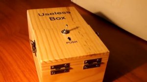 Бесполезная коробка - Useless box
