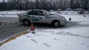 Упражнение ЗАЕЗД В БОКС ЗАДНИМ ХОДОМ на автодроме "Автопрестиж"