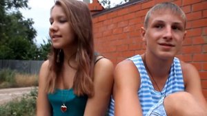 Девушка с парнем классно спели