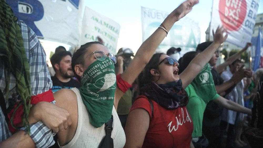 Протесты в Аргентине переросли в столкновения с полицией / События на ТВЦ