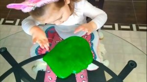 Ева и Мама делают слайм | Как сделать  слайм