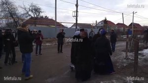 Полиция с дубинками задержала двух цыган