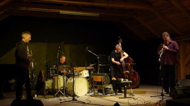 FOILS QUARTET - Live at Kaleidophon, Ulrichsberg, Austria, 2015-05-02 - 2. Part2 смотреть онлайн