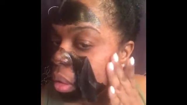 Garnier Skin Active Black Peel-Off Mask With Charcoal ? смотреть онлайн