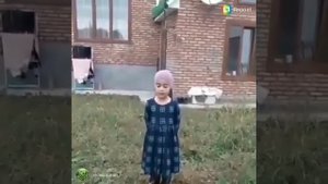 Девушка красиво читает Коран Сура ар-рахман