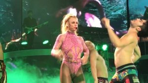Britney Spears - Toxic (Piece of Me 2/1/17)