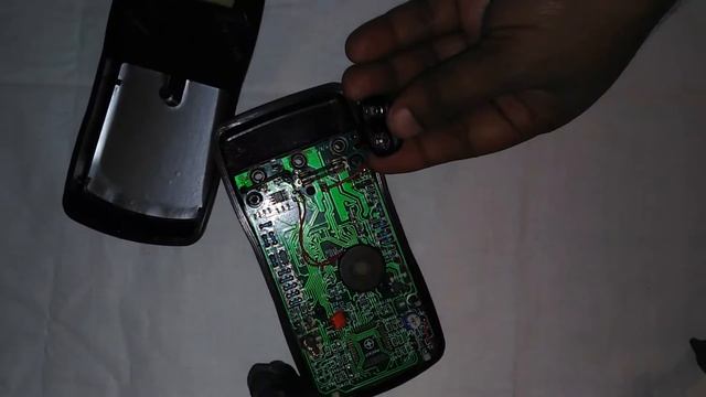 How To Change a Multimeter Battery Mastech MAS830L смотреть онлайн
