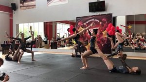 Командное выступление по акробатике. Второе место