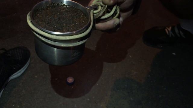 Как варят чифир на дровах в хате смотреть онлайн