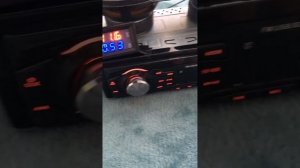 Как подключить вольтметр и амперметр к магнитоле