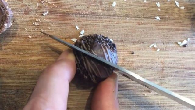 Ferrero Rocher, Raffaello and Rondnoir battle смотреть онлайн