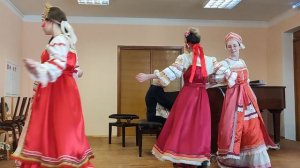 Русская народная песня "Во поле орешина".