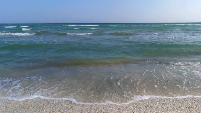#море #пляжнаяжизнь #счастье Берег моря и шум волн дарят наслаждение, покой и счастье. смотреть онлайн