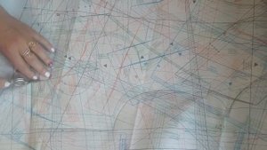 Как снять выкройку. Кроим вечернее платье по журналу..mp4