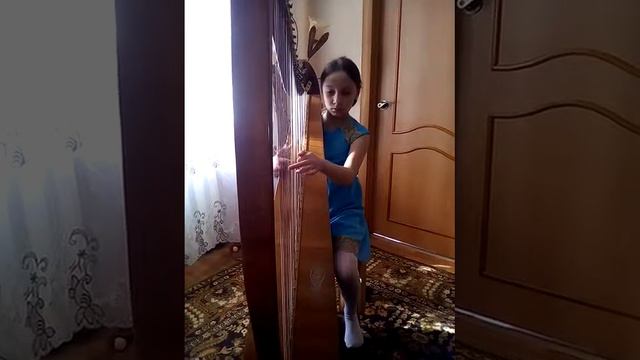 Т. Шкербина "Рассветная песня" для арфы соло смотреть онлайн