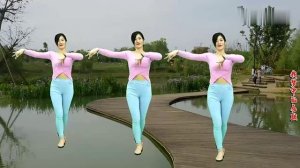 Популярный 32-шаговый танец «Судьба прошлой и настоящей жизни» имеет красивые ритмичные танцевальные