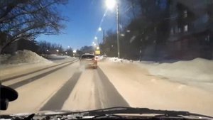 Многодетные денечки. Горло полоскать ...солью для ванны? Васюша в больнице. Мельком покажем палату.