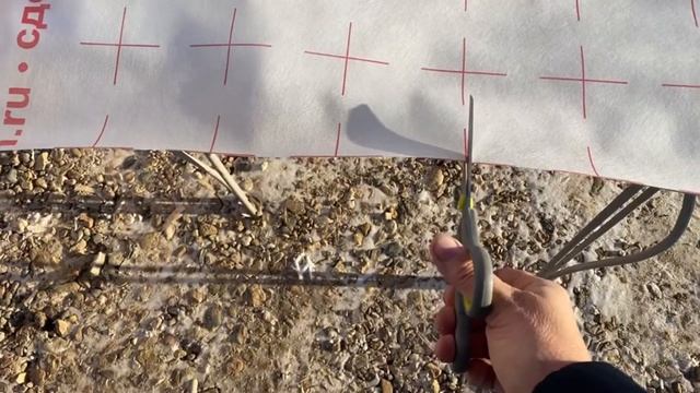 10.12.20. Утепление пола домика закончили. Начали пилить. смотреть онлайн