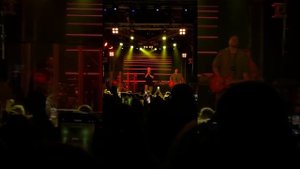 Лёша Свик&Loc Dog - Домой (новая песня, Рязань 18 июня)